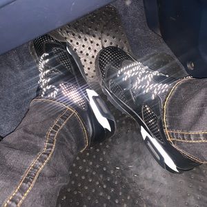 Meet your Posher, Marques